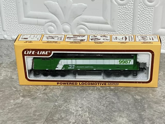 Life-Like 9987 BN Burlington Northern Diesel Locomotive Train HO Scale