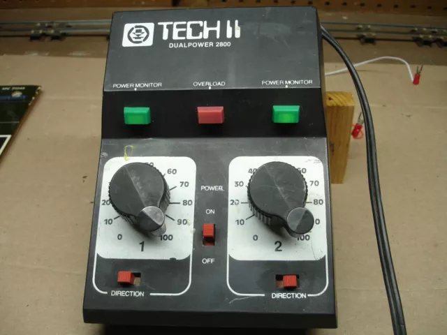 Tech II Dual Power 2800 Model Train Power Supply