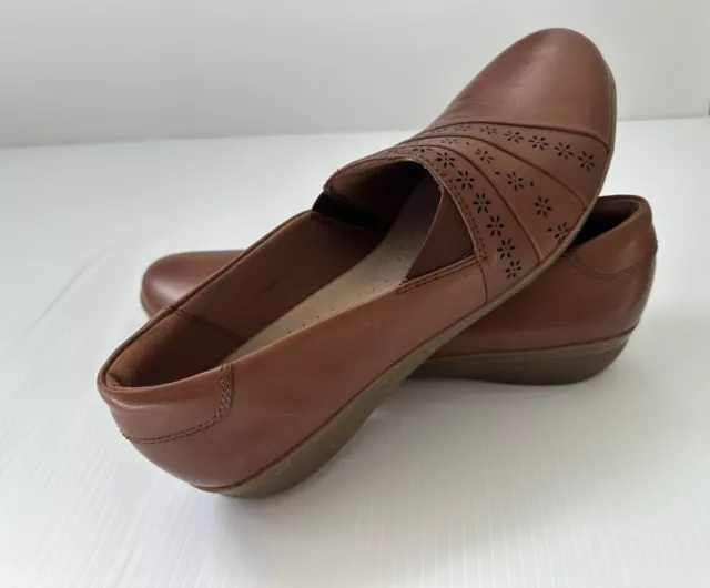 Clarks women's everlay uma platform sale