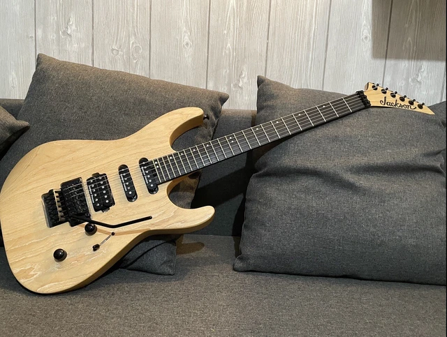 Jackson DK3 Pro Series Dinky Natural Ash