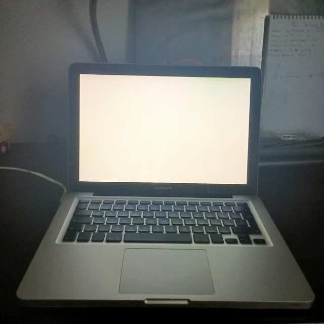 MacBook Pro 13.3" 500GB HDD,Intel Core i5 8gb Late 2011 - Leggere Descrizione