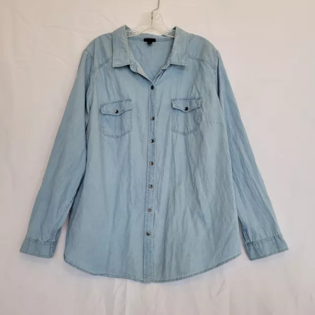 Torrid Denim Chambray Shirt Women's Size 2 18/20 2XL Blue Long Sleeve Light Wash