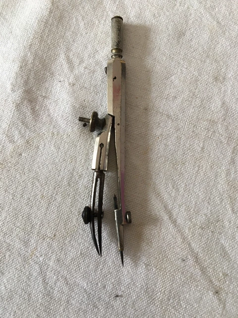 Ancien Pointeau En Acier Pour Cordonnier Et Bourrelier 19 Cm