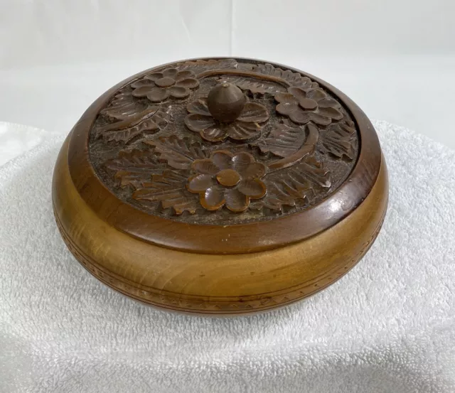Carved Wooden Large Round Floral Trinket Jewelry Box with Lid 7”