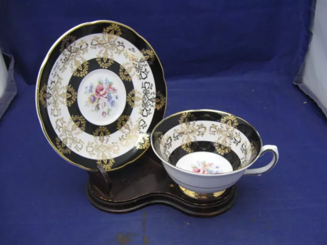 Royal Grafton Tea cup & saucer - Stunning! - Fine bone china