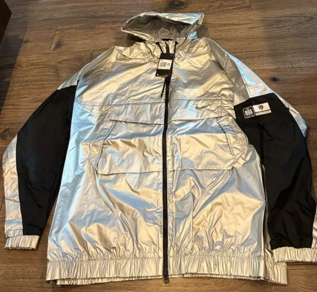 NWT New Brooklyn Nets Nike Full-Zip Chrome Courtside Size XXL Hooded Jacket