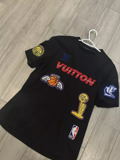 Louis Vuitton x NBA T-Shirt in München - Moosach
