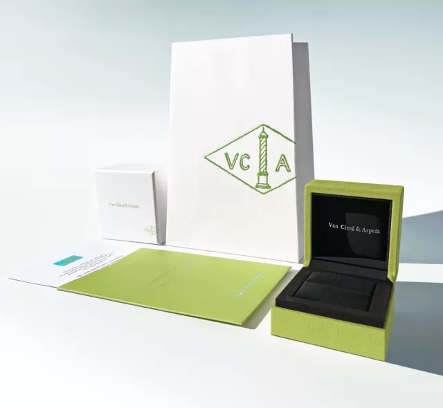 VCA Van Cleef & Arpels Box (Ring, Earrings) + Outer Box + Certificate + Gift Bag