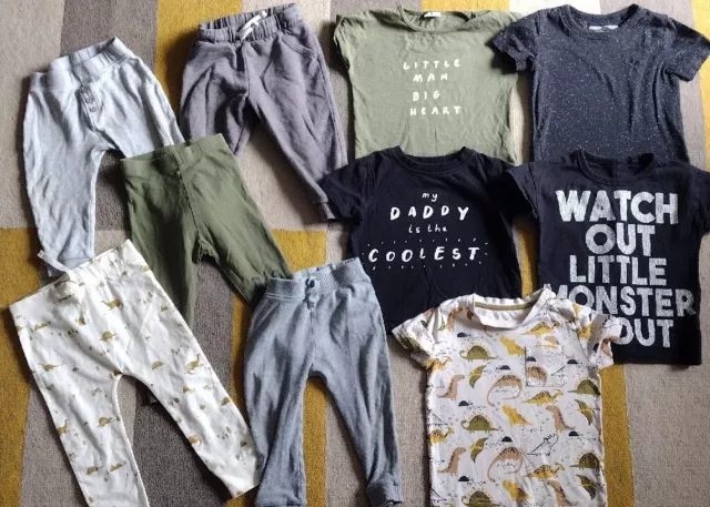 Pacchetto 5 T-shirt e 5 jogger bambini 12-18 mesi ottime condizioni