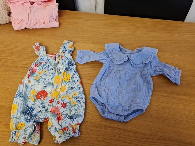 Baby Girls Huge Clothes Bundle. 86 Items Fist size, Newborn & 0-3 Months 11