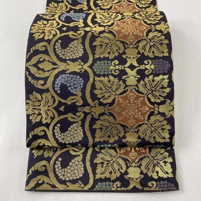 Japanischer Kimono Obi aus reiner Seide, berühmte Stoffvielfalt, dunkelviolett