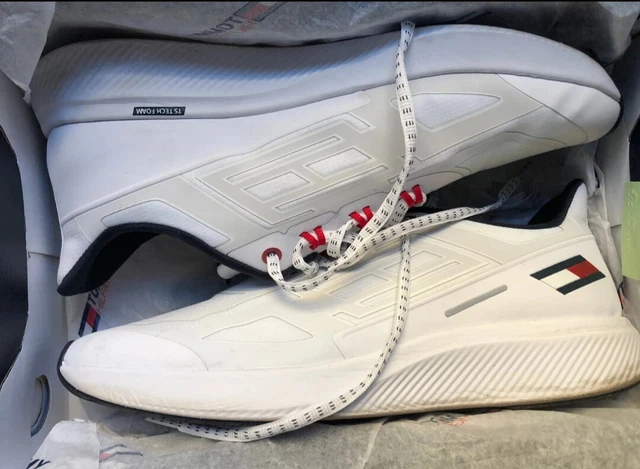 Tommy Hilfiger 44.5