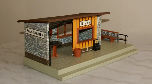 A Jep O gauge train set consisting of a 2-4-0 SNCF 3 rail… - The Martin