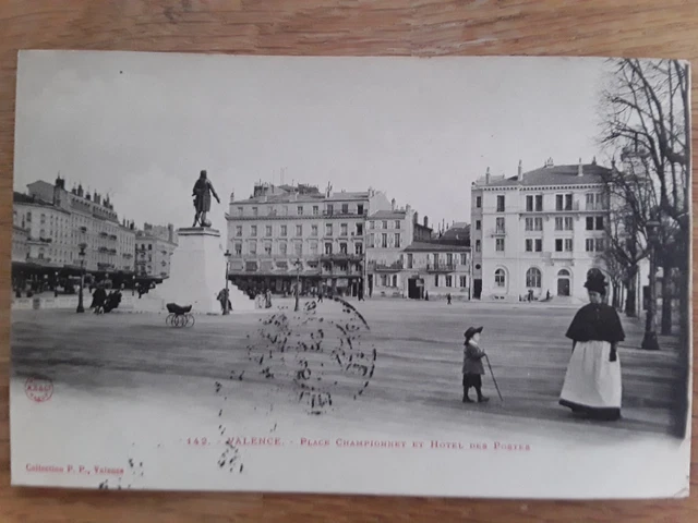 CPA FRANCE 77 Valence en Brie, la porte de Paris | 77 seine et