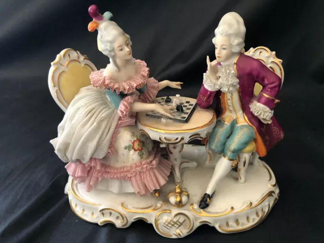 Groupe porcelaine allemande "La partie d'échec" manufacture Alka Kunst de Dresde