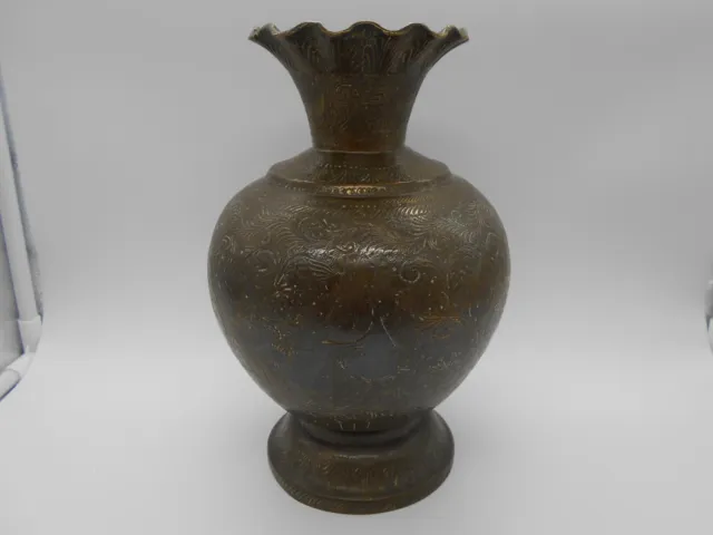 Asie : Vase Divinité Danseuse Oiseaux En Bronze De Chine / Vietnam / Cambodge ?