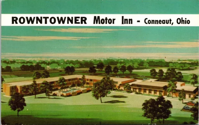 Rowntowner Motor Inn Conneaut Ohio Aerial View Old Cars UNP WOB VNG Postcard