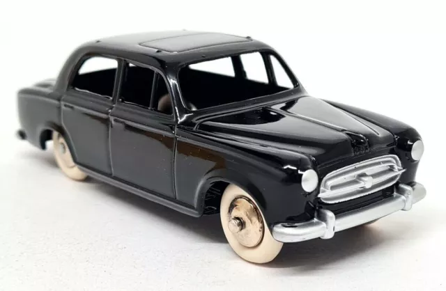 Peugeot 403 Limousine schwarz Atlas französisches Dinky Spielzeug Reproduktion Druckguss Modellauto