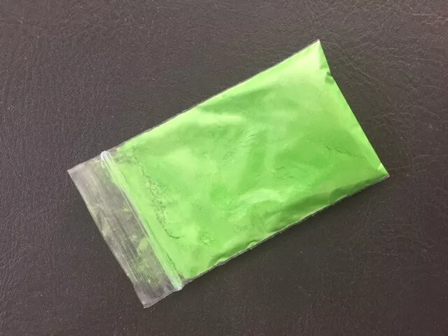 10g NEON GREEN MICA COLOUR - powder dye for soap and craft making 10 grams.