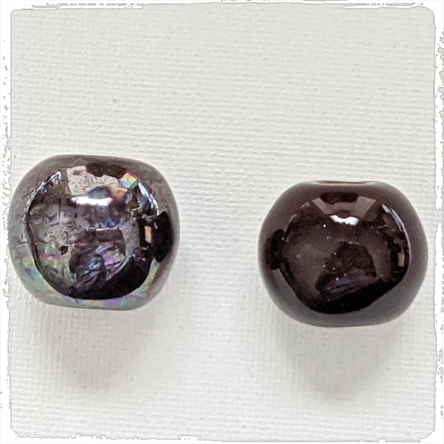 KAZURI MACRAME BEADS - round - solid brown (glossy & mother of pearl finish)