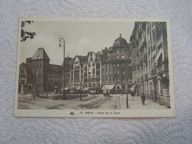 CPA - METZ - Place de la gare