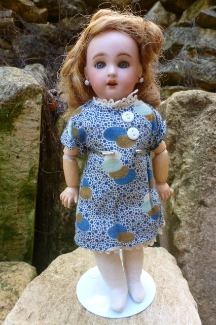 Très Belle Poupée SFBJ PARIS 6 - Cheveux Naturels, Articulée, Yeux Dormeurs - 56 Cm
