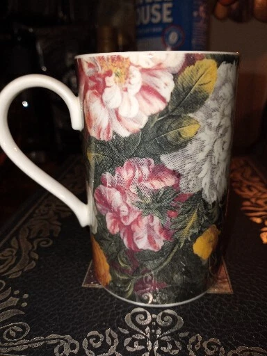 Dunoon Artwork Mug Stoneware 'Hod net' Adapted From  17 Century Painting