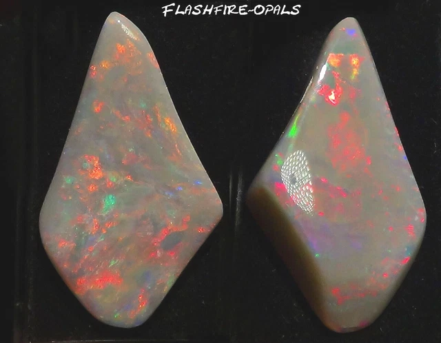 41,6ct. Gigantesques Doppelseitiger Investissement Gemme Dark Opale ! Video !