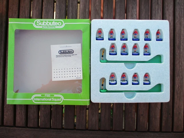Subbuteo – Équipe Pays-Bas (Hollande) – Réf. 656792 – Figurines Plastique Neuves