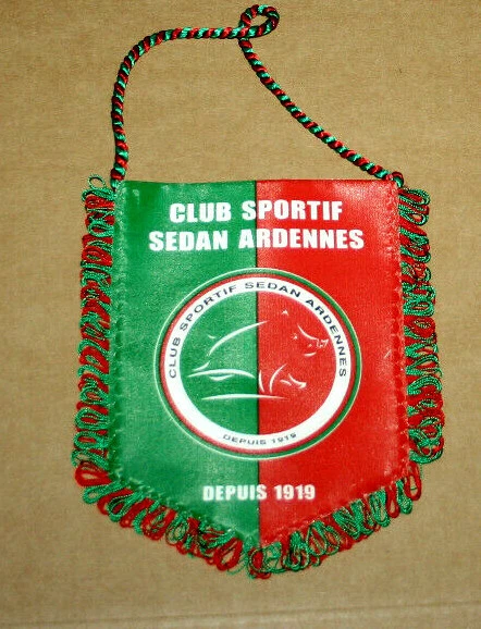 Fanion (pennant) Istanbul Basaksehir - Turquie - Taille Environ 9x11 Cm - Support Club Turc