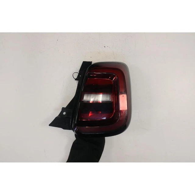 Anneau De Garniture Feu Arrière Droit Chromé Pour Fiat 500L 2014-2020 - Qualité OEM 68235996AA 77366441