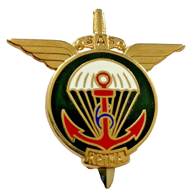Ancienne Insigne Militaire 12 eme bataillon parachutiste de choc originale - Collection