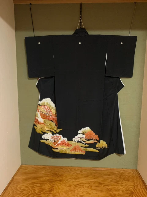 Japanese Vintage Kimono[Black TOMESODE]+[NAGAJYUBAN] set