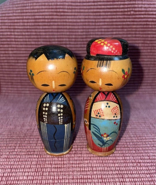 Poupées Japonaises Kokeshi Anciennes - Artisanales Et Peintes à La Main - 1960
