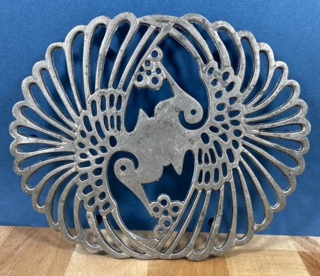 Ancien Dessous De Plat En Emaille Decor De Moulin Bleu Et Blanc Shabby