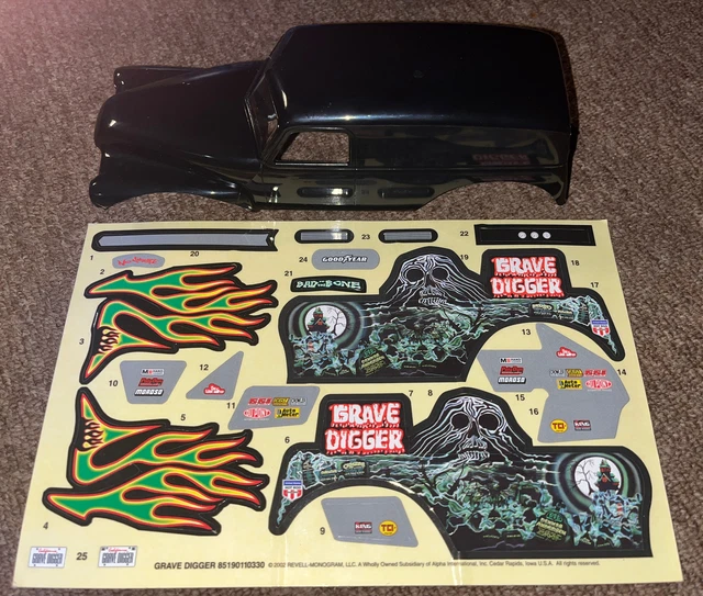 Revell Grave Digger Snap Tite 1:25 Model Revell Grave Digger Snap Tite 1:25 Model