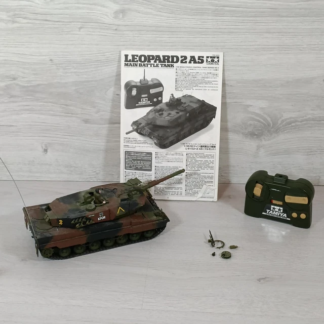 TAMIYA LEOPARD 2 A5 Tank RC Model 1/35 Scale 48204 Needs Attention Rare