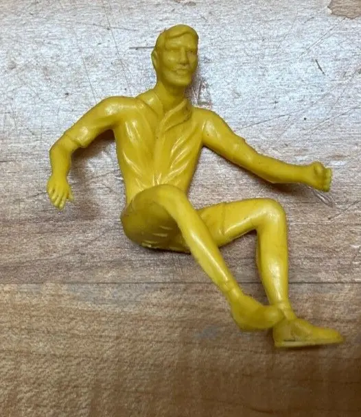 Figura de plástico amarilla de colección Andy Gard 70 mm lancha rápida crucero