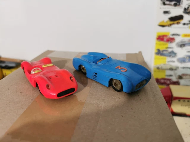 Lot 2 Voitures NASCAR 1:24 Ken Schrader M&M's Grand Prix 2000 - Racing Champions