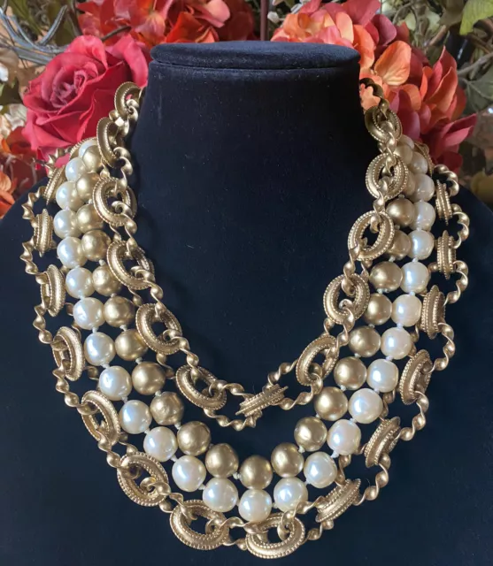 CHANEL KARL LAGERFELD Kitten Hill Camellia Chain Pearls Vintage