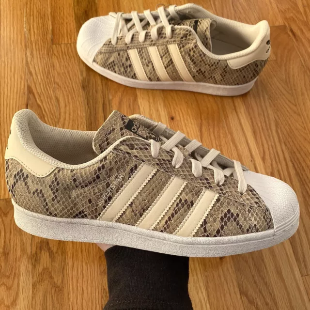 Adidas women's hotsell snakeskin shoes