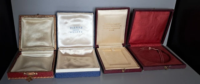 LOT DE 4 écrins anciens pour médaille EUR 25,00 PicClick FR — free download