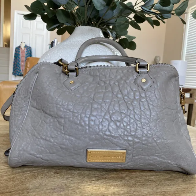 Marc by Marc Jacobs - Gorgeous Classic Hillier gray Leather Hand Or Shoulder Bag