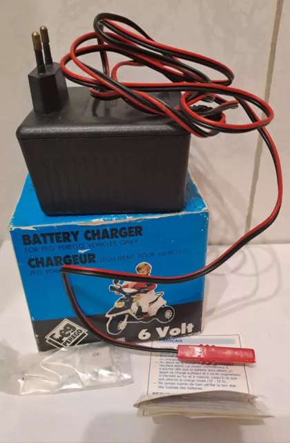 Chargeur de batterie PEG PEREGO 6 Volt avec notice et boîte d'origine
