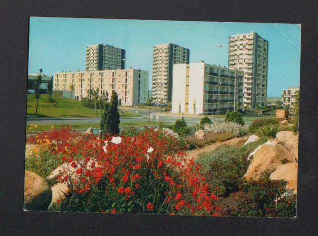 CRETEIL (94) TOURS Cité H.L.M. / MONT-MESLY en 1968