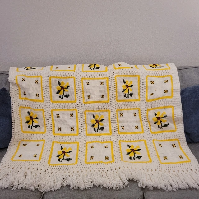 HANDMADE GRANNY SQUARE Afghan Blanket Throw Knit Crochet Spring Flowers