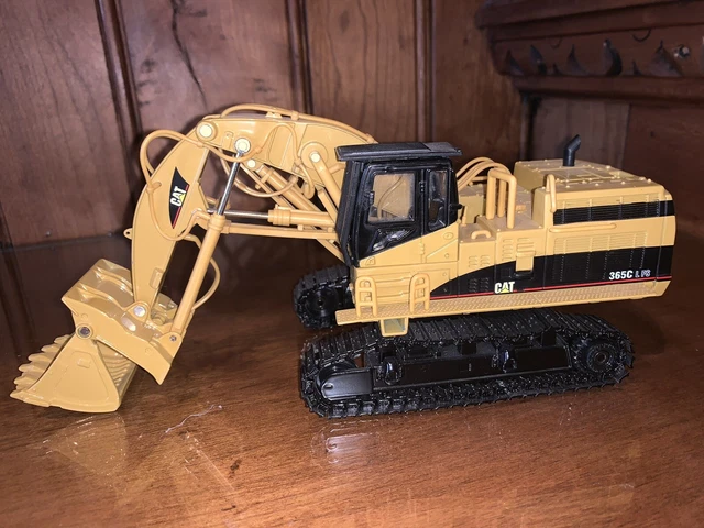 Pelle cat 365b l 1/50 norscot avec pince et godet interchangable - Collection