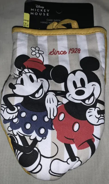 Disney Mickey and Minnie Mouse Since 1928 Two Pack Mini Oven Mitts/ New