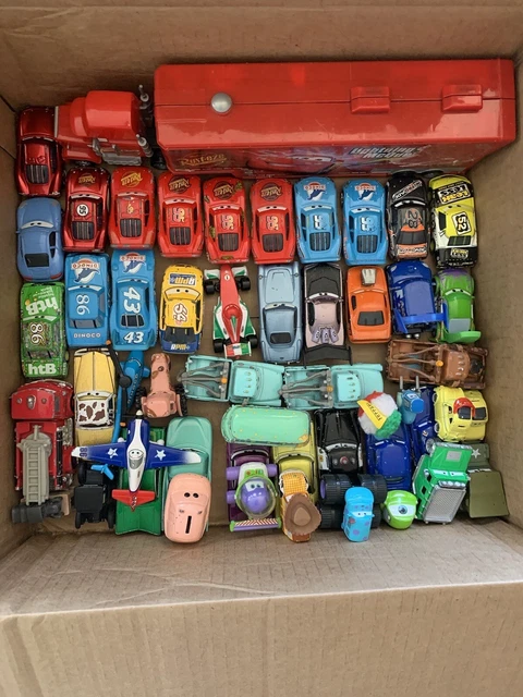 1/64 diecast Epic lot of 51 Disney Pixar Toy Cars from the Cars Movie
