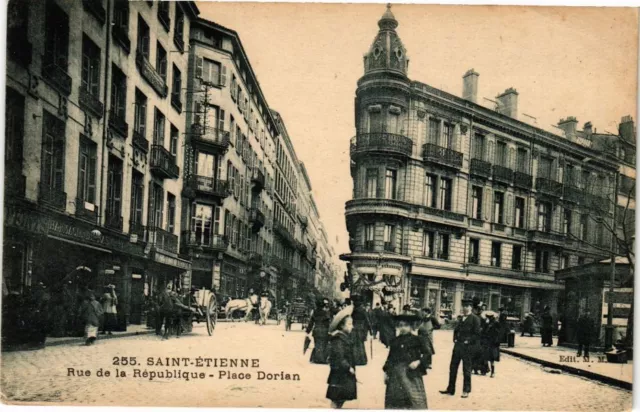 CPA St-ÉTIENNE - Rue de la République - Place Dorian (226434)